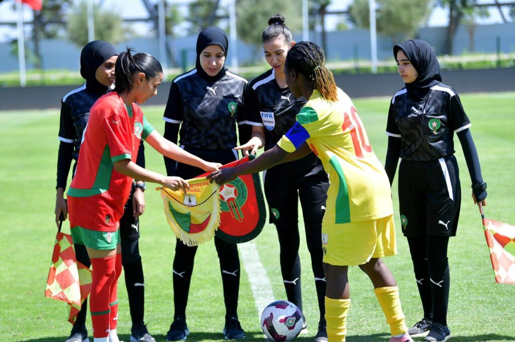 فاطمة الزهراء نعينيع تقود المنتخب الرديف وتؤكد حضورها بين أبرز مواهب الكرة النسوية